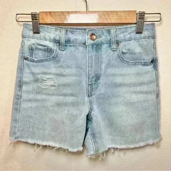 RSQ Girls Mid Length Medium Wash Distressed Denim Shorts Size 10 - Picture 2 of 14